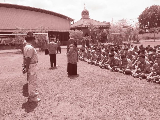 Pembinaan-siswa-oleh-Kasatdik-dan-Binsis-dalam-menanamkan-karakter-disiplin-1-retro