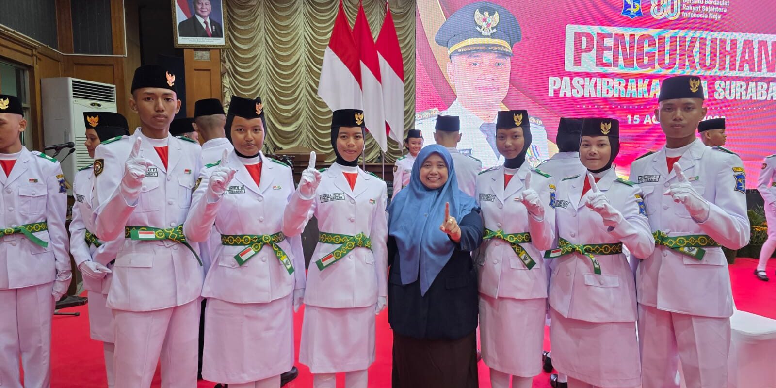 Pengukuhan Paskibraka Kota Surabaya Tahun 2025 (4)